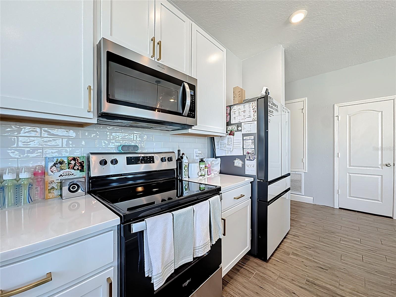 GARDENS II AT LAKE JACKSON - Residential