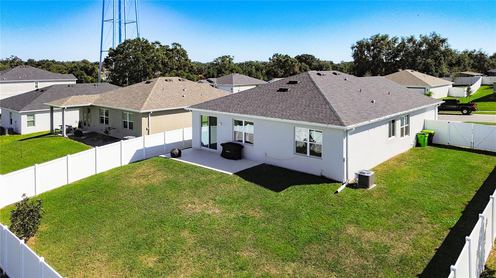 GARDENS II AT LAKE JACKSON - Residential