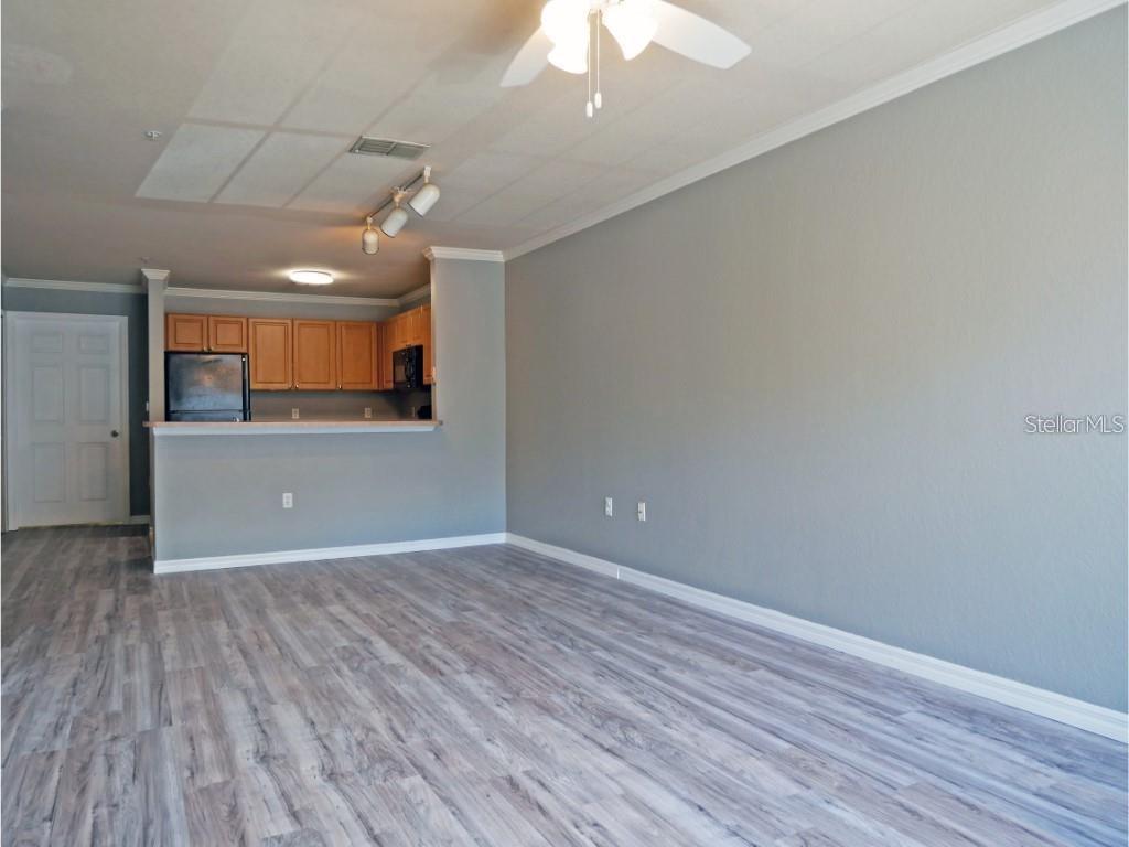ADMIRALS WALK - Residential Lease