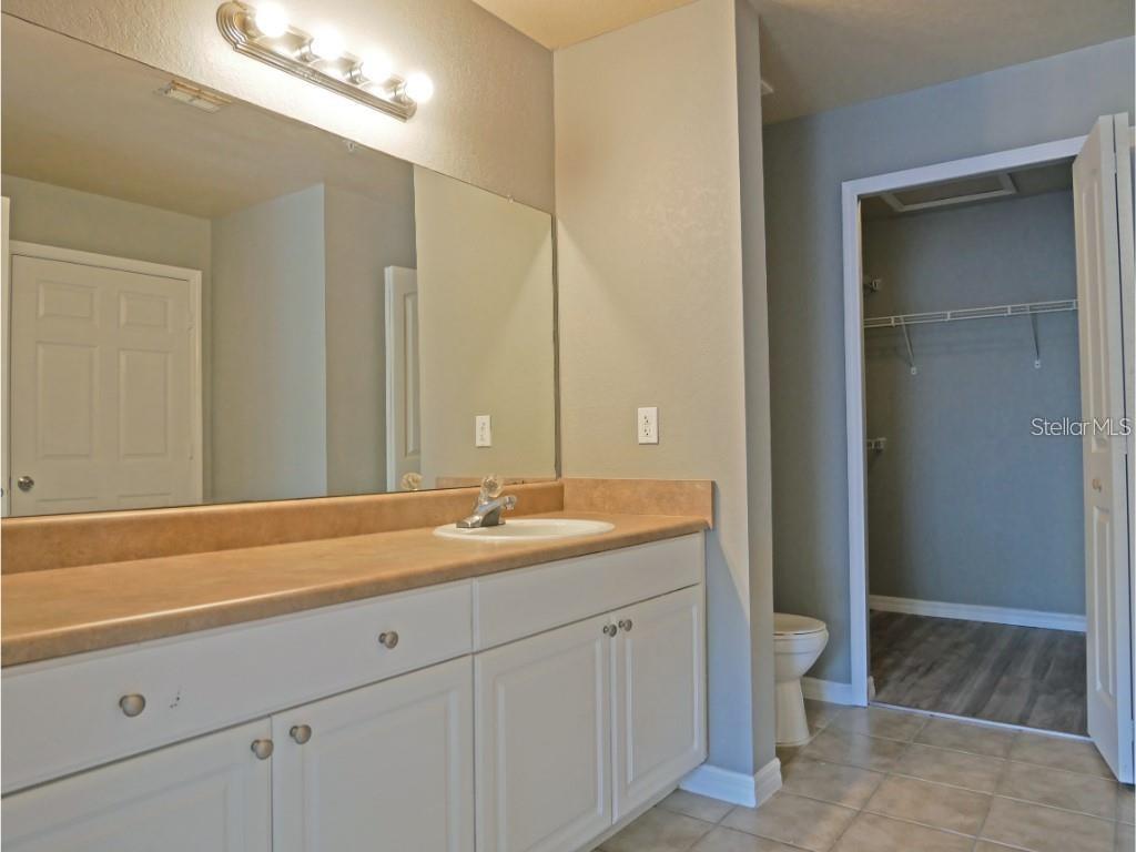 ADMIRALS WALK - Residential Lease