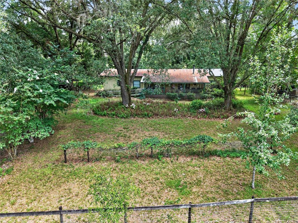Photo of 20104 NW 184th Terrace, High Springs, FL 32643 (MLS # GC541821)