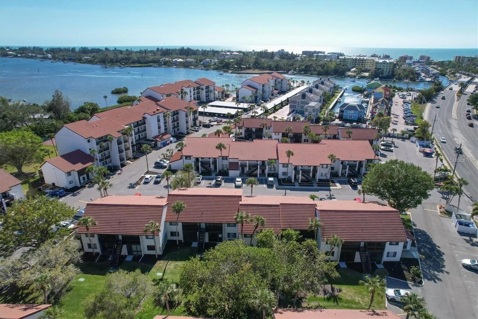 CASTEL DEL MARE - Residential Lease