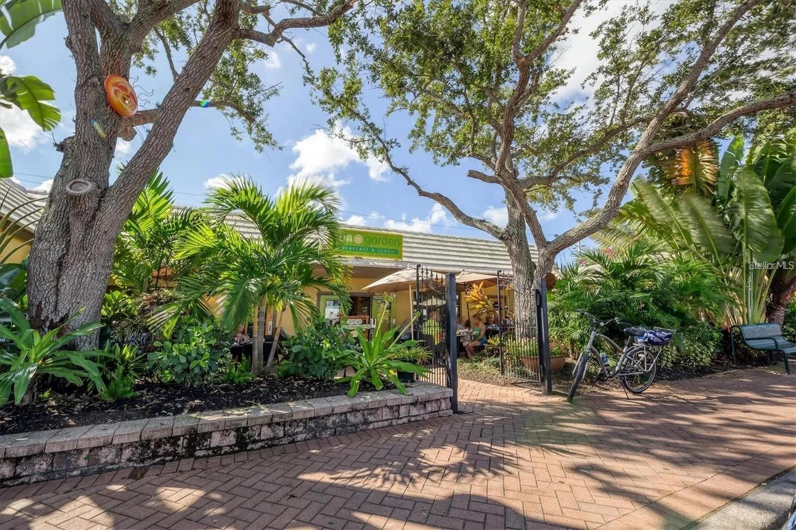 CASTEL DEL MARE - Residential Lease