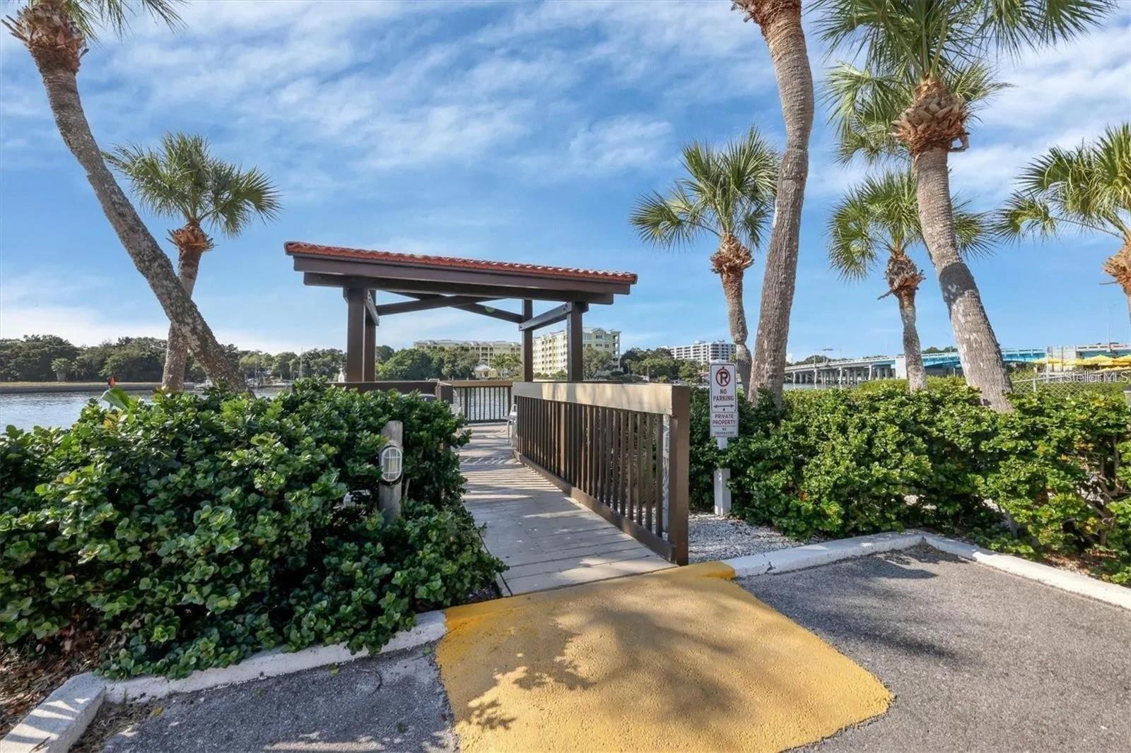 CASTEL DEL MARE - Residential Lease