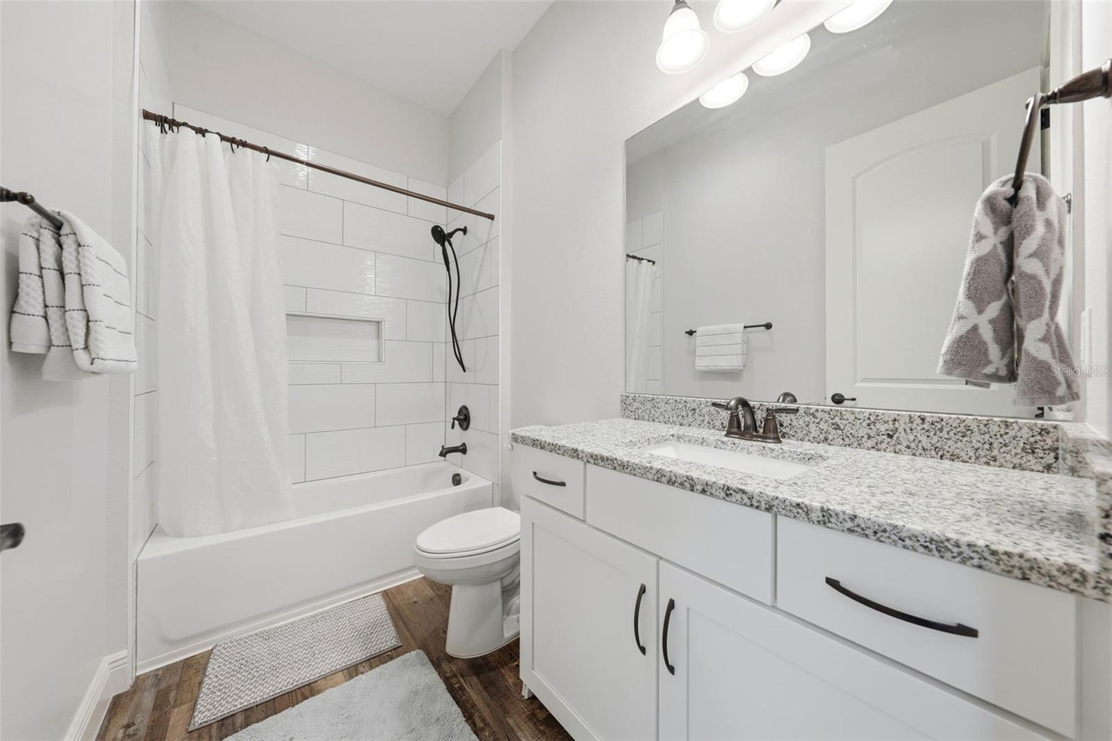 LAKEWOOD RANCHES SUB - Residential