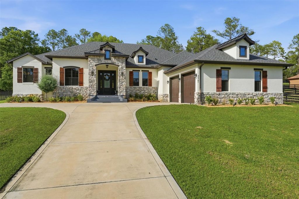 Photo of 35701 Panther Ridge Road, Eustis, FL 32736 (MLS # G5110177)