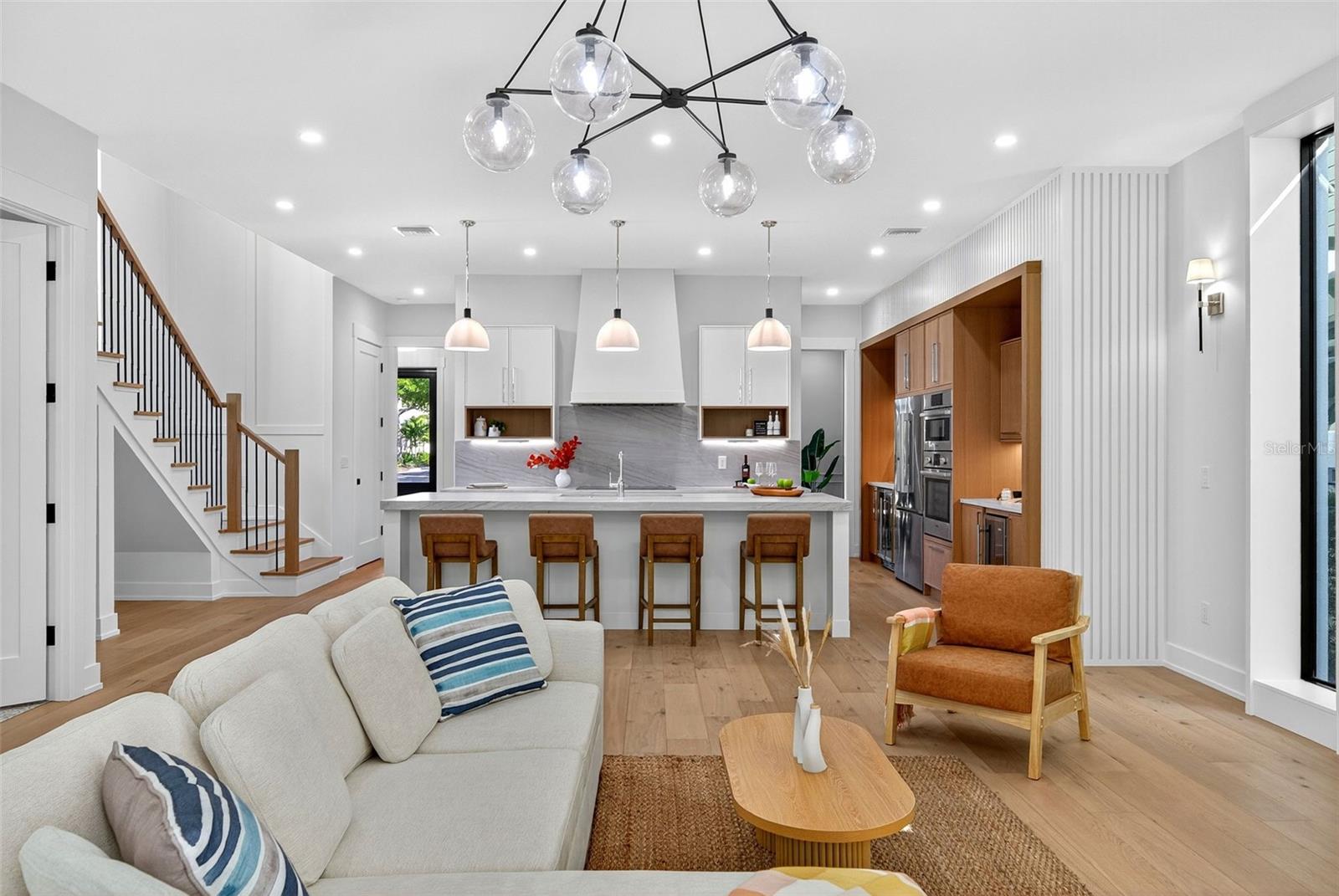 GRANADA PARK - Residential