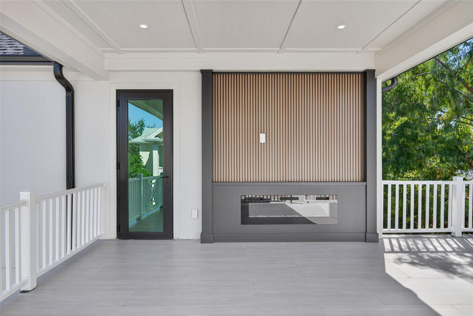 GRANADA PARK - Residential