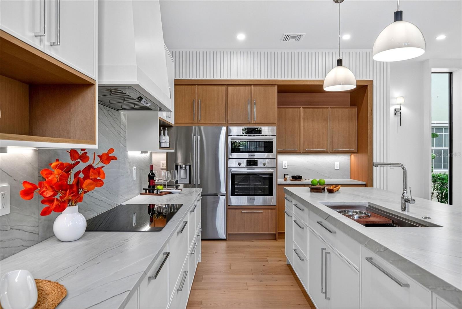 GRANADA PARK - Residential