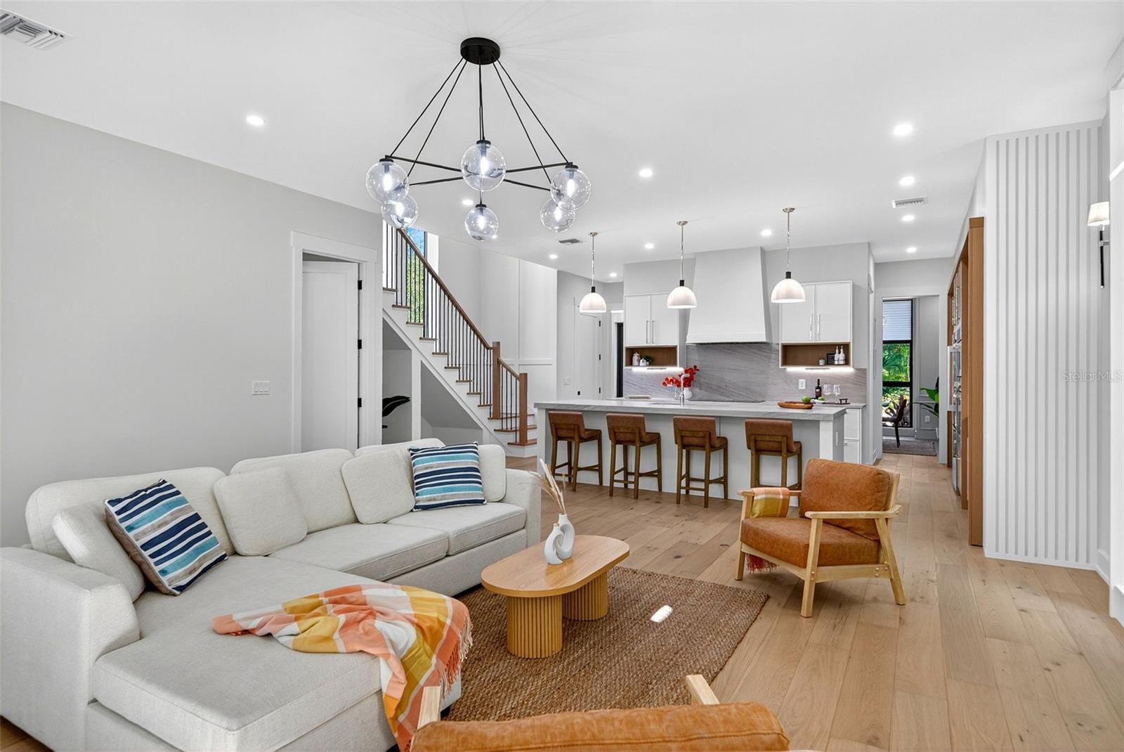 GRANADA PARK - Residential