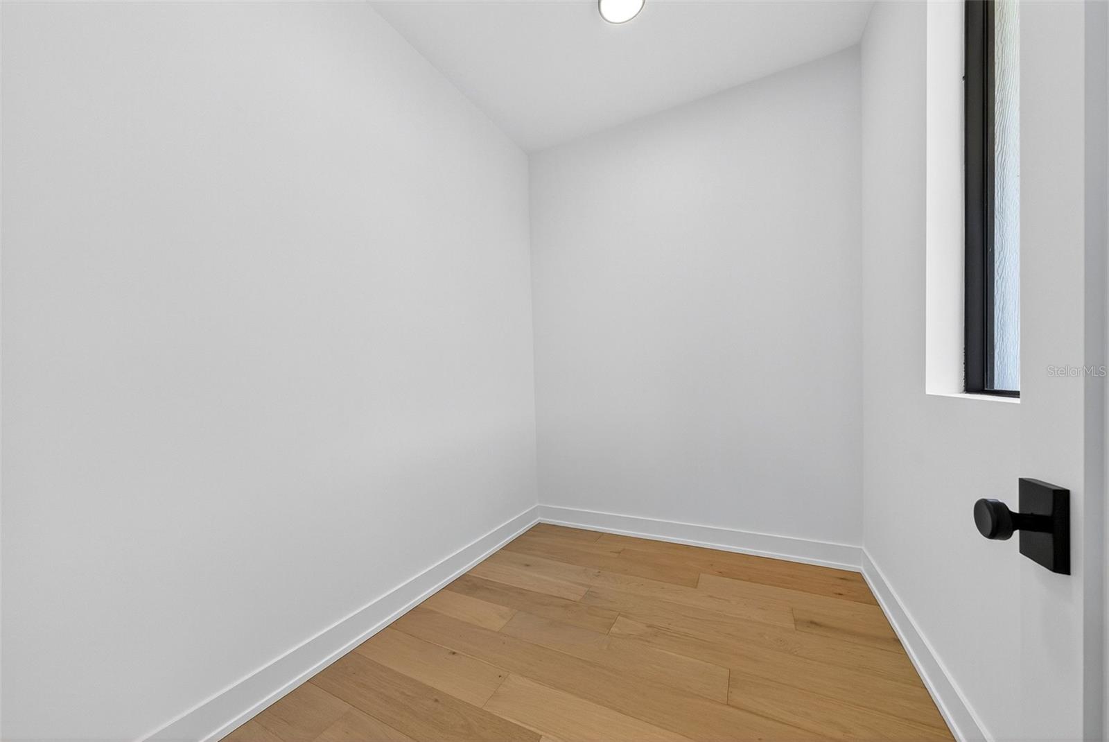 GRANADA PARK - Residential