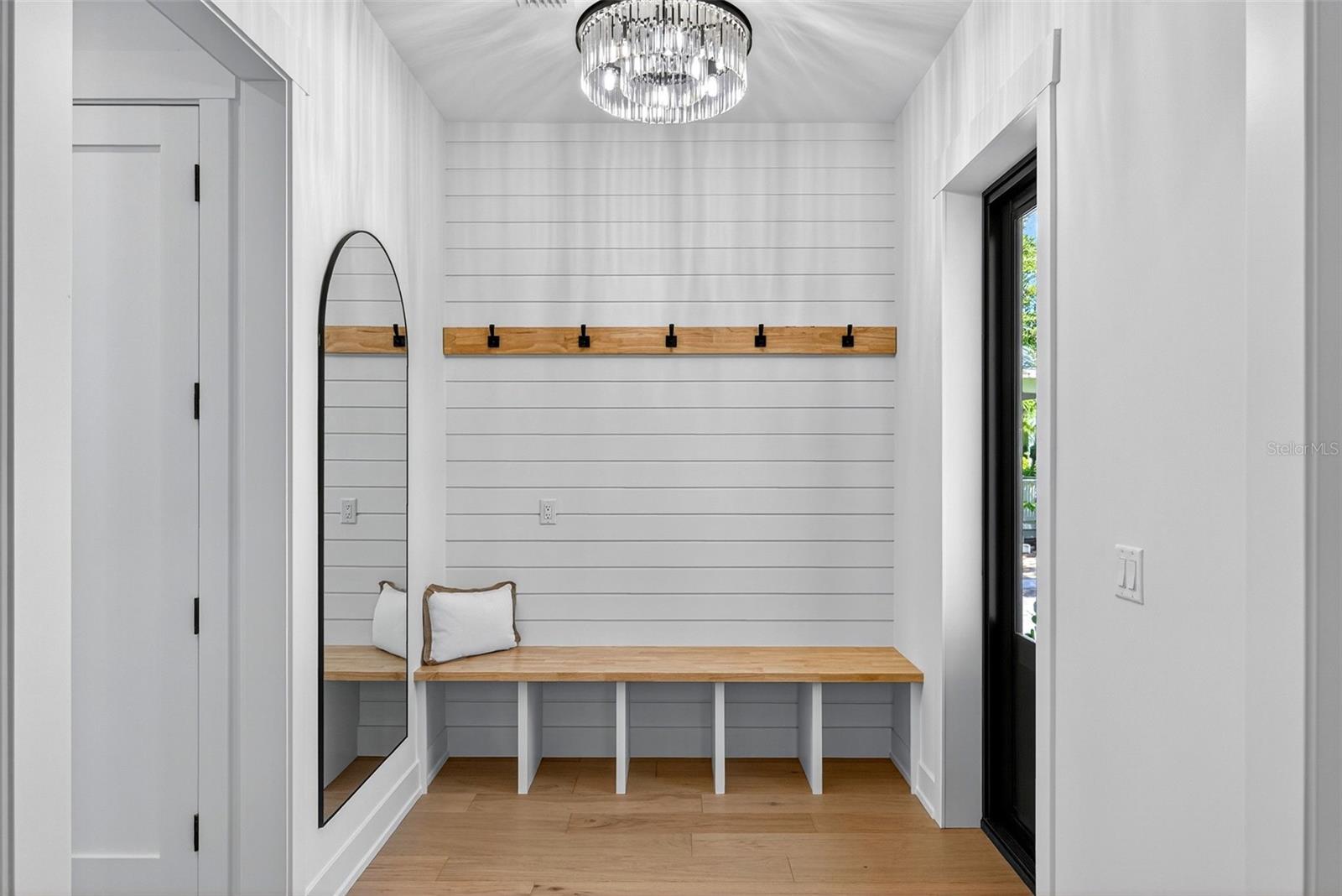 GRANADA PARK - Residential