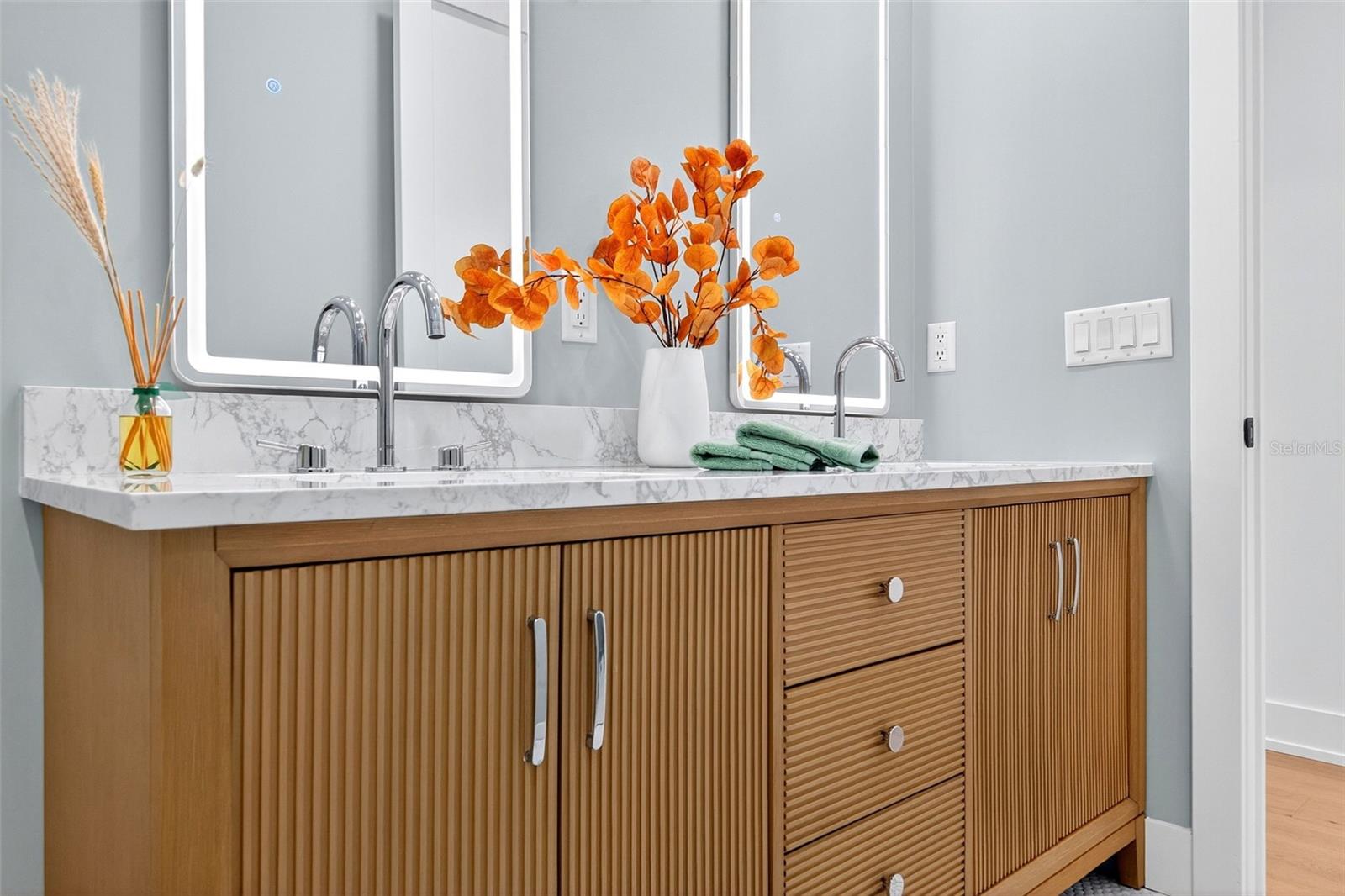 GRANADA PARK - Residential