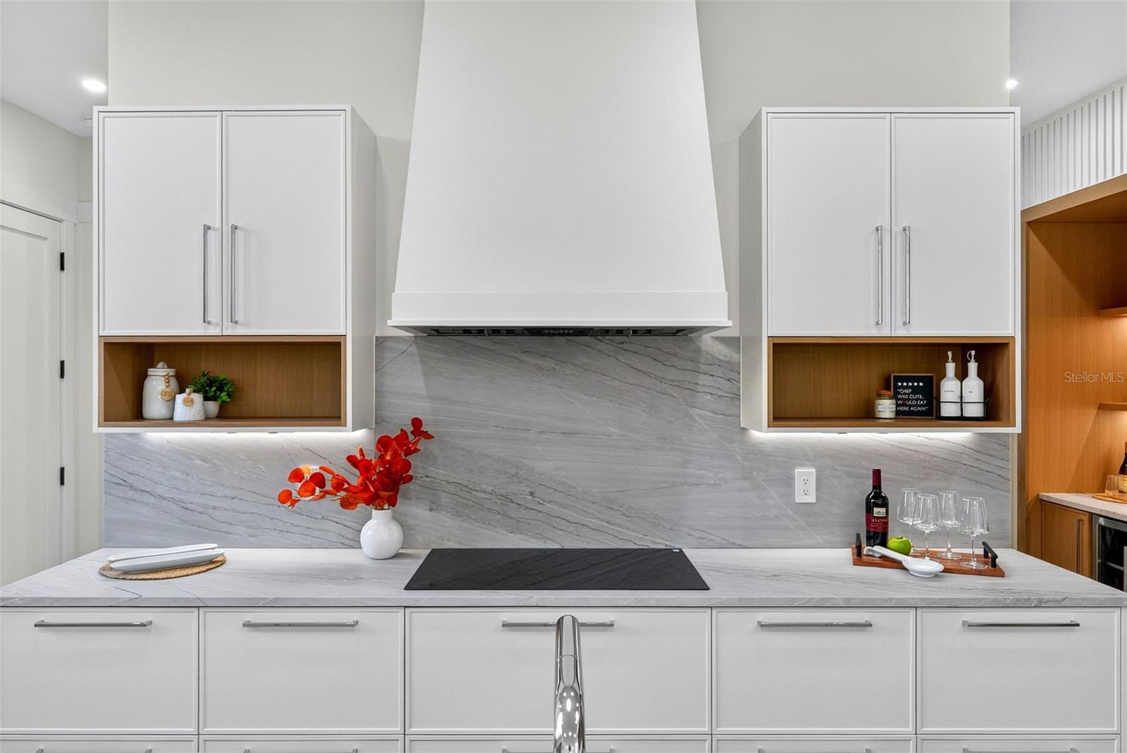 GRANADA PARK - Residential