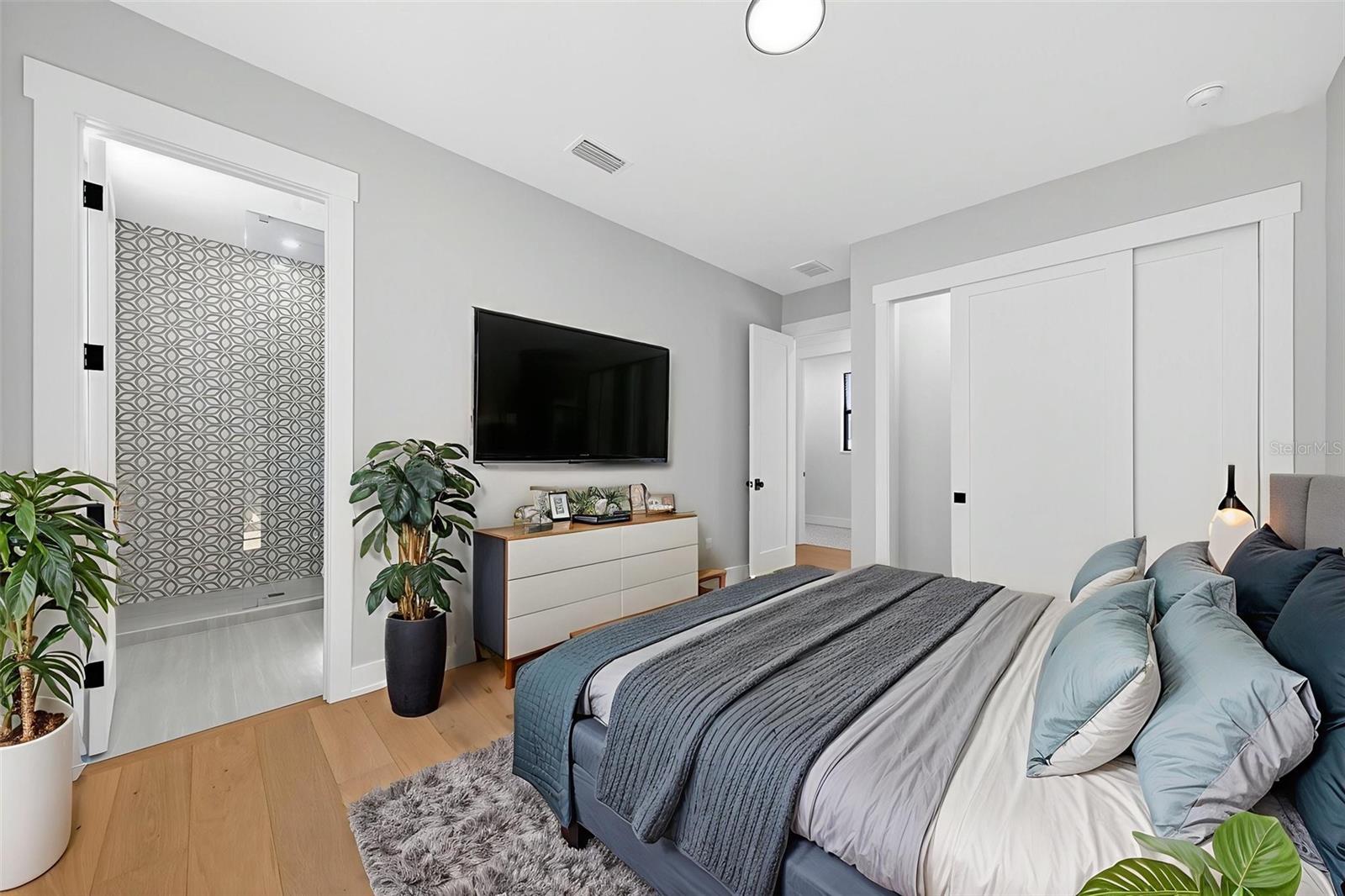 GRANADA PARK - Residential