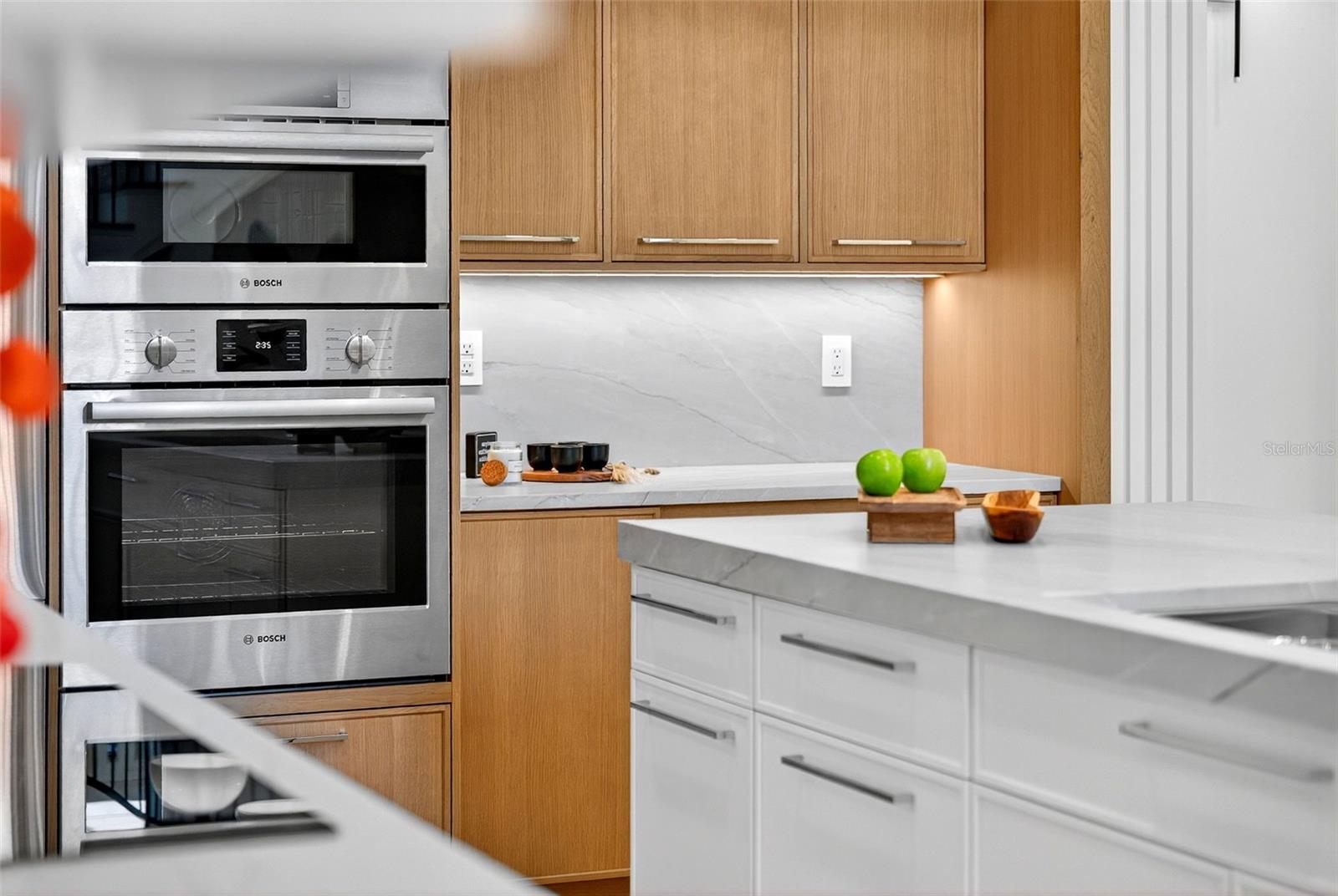 GRANADA PARK - Residential