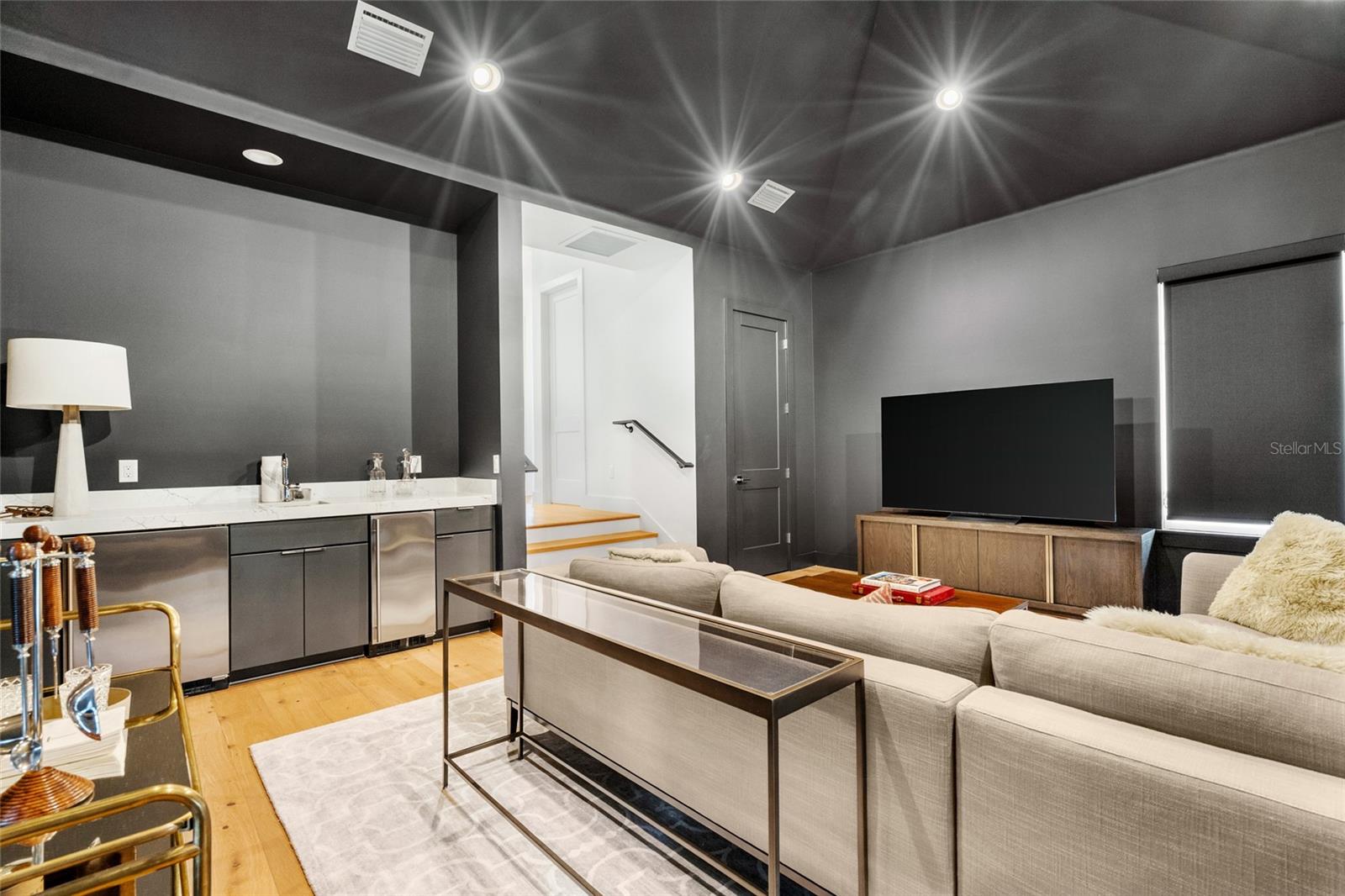 BEL MAR REV ISLAND UNIT - Residential