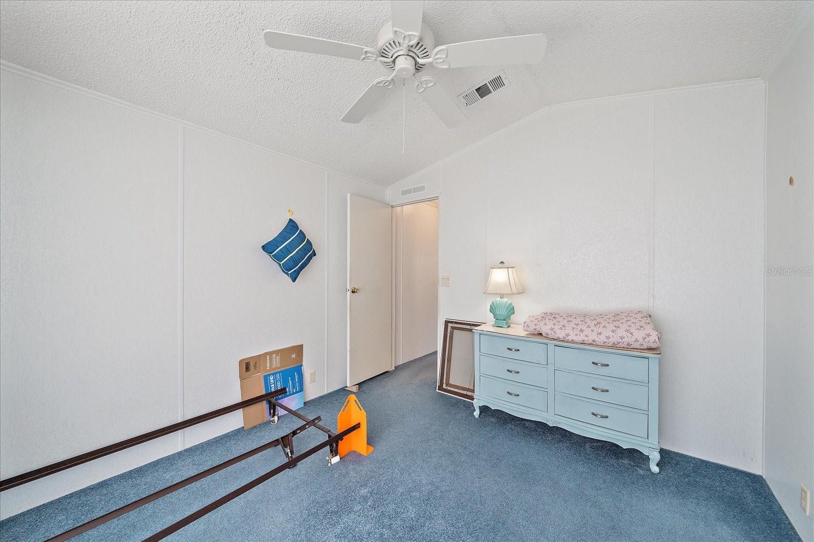 HOLIDAY PARK - Residential