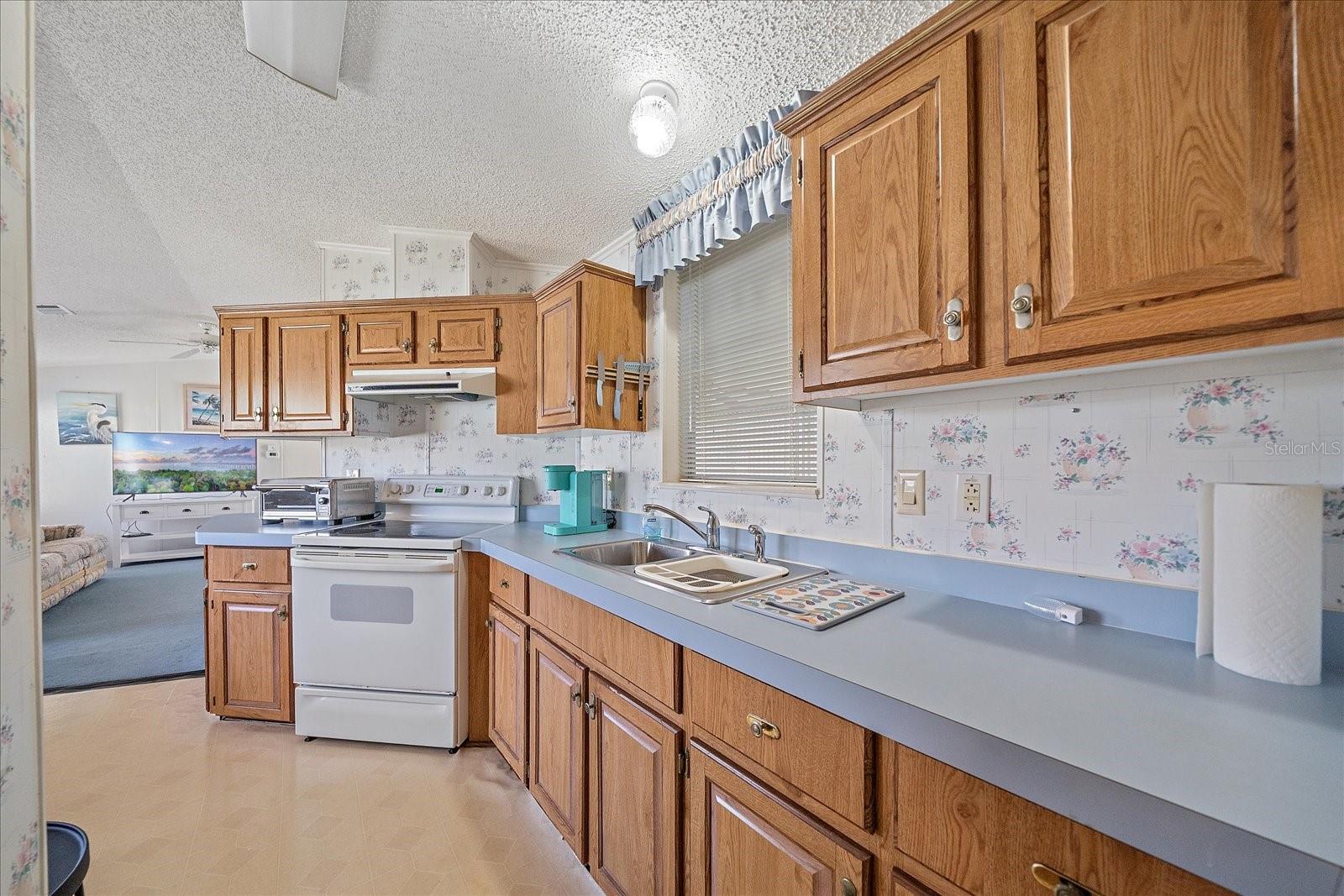 HOLIDAY PARK - Residential