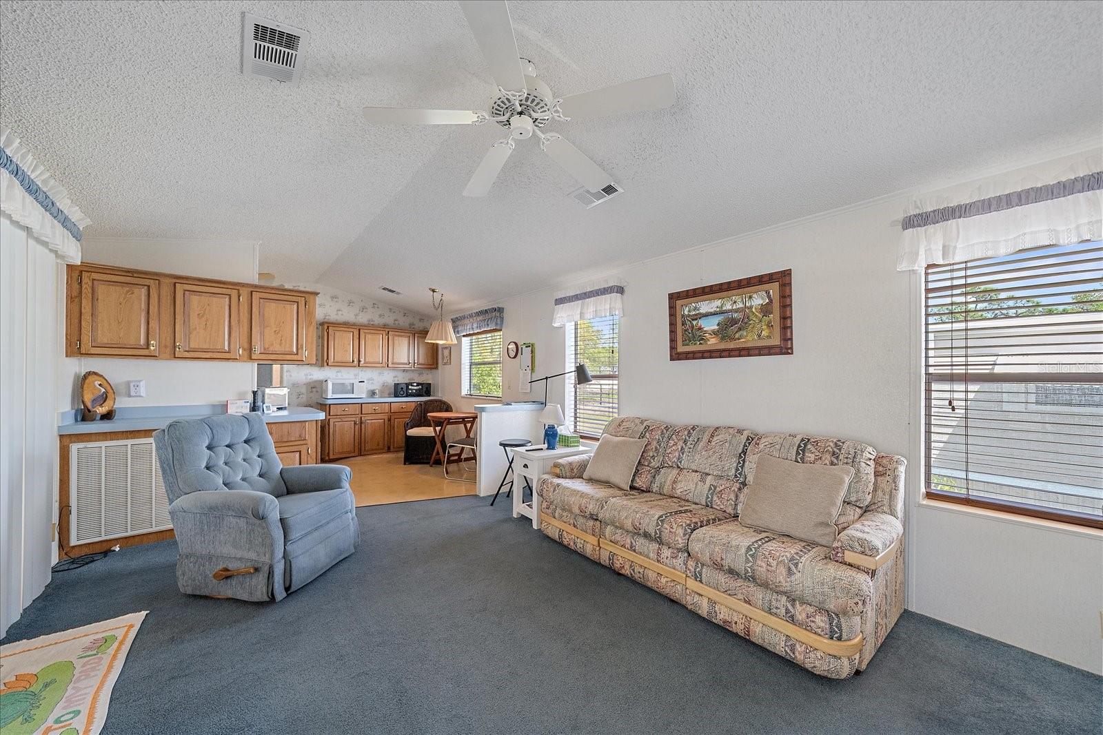 HOLIDAY PARK - Residential