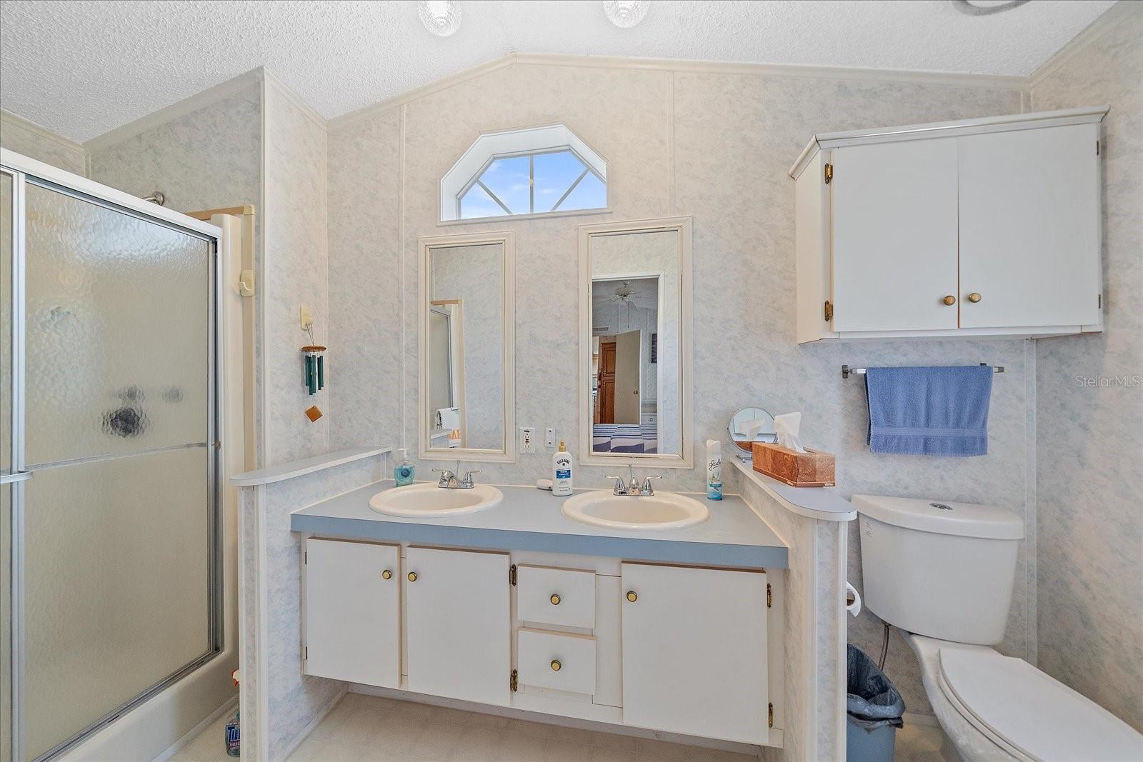 HOLIDAY PARK - Residential