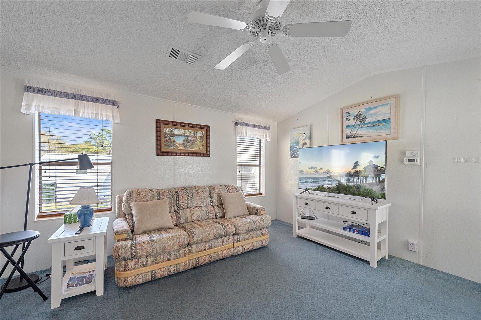 HOLIDAY PARK - Residential