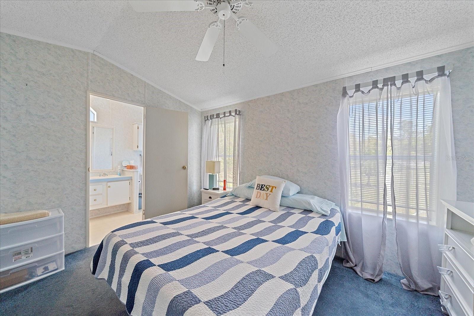 HOLIDAY PARK - Residential