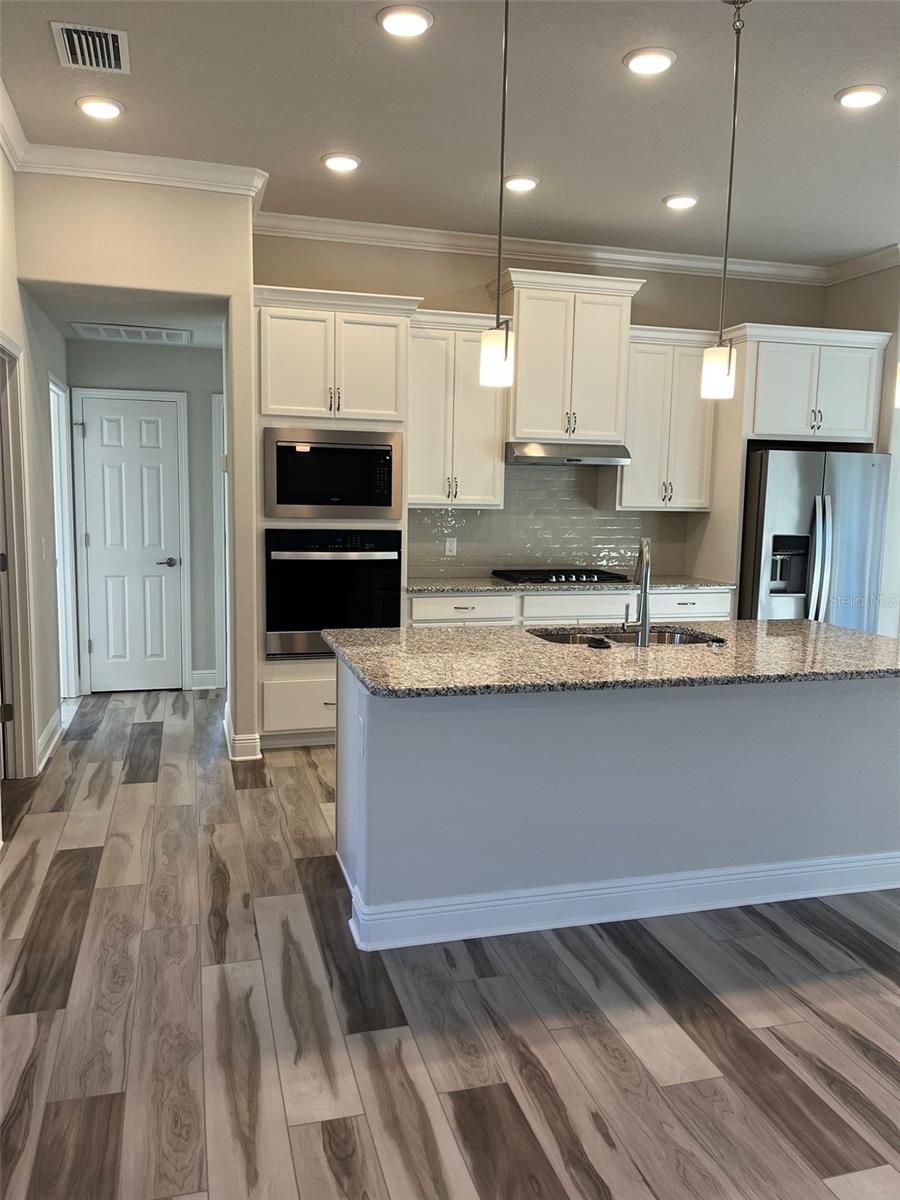 587 N RIVA RIDGE PATH