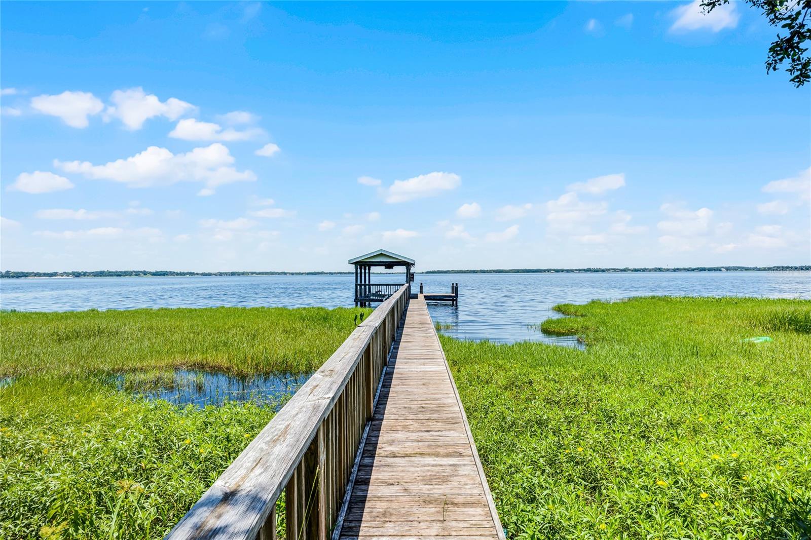 16400 LAKESHORE DRIVE