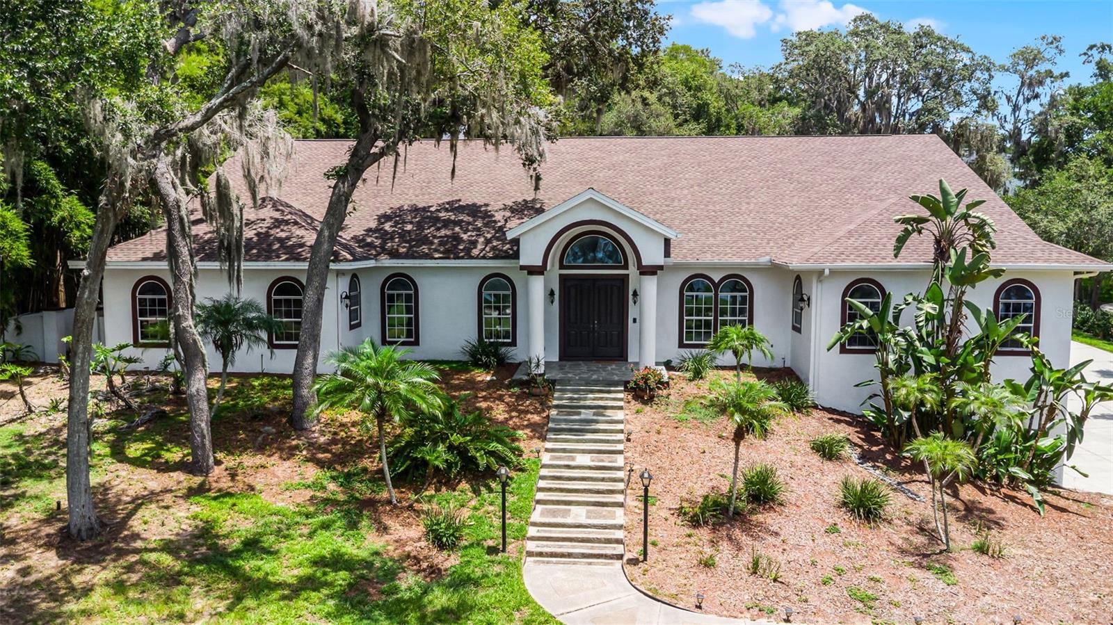 16400 LAKESHORE DRIVE