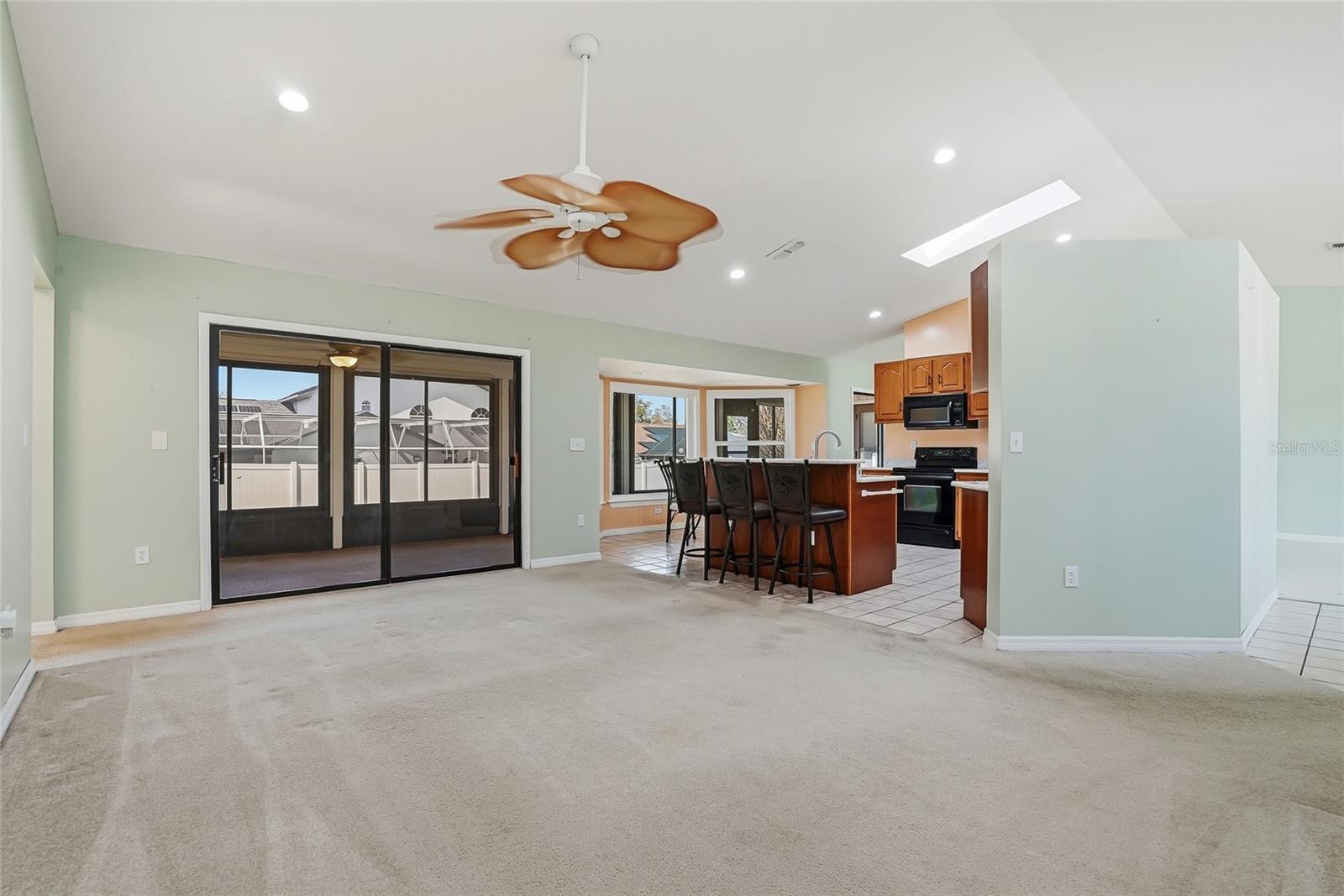 SPRING HILL - Residential