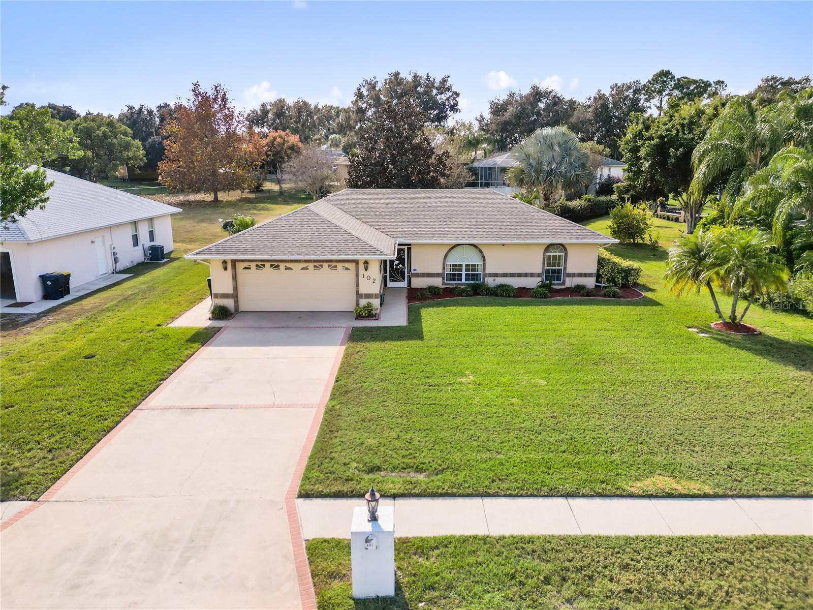 102 WATERVIEW CIRCLE