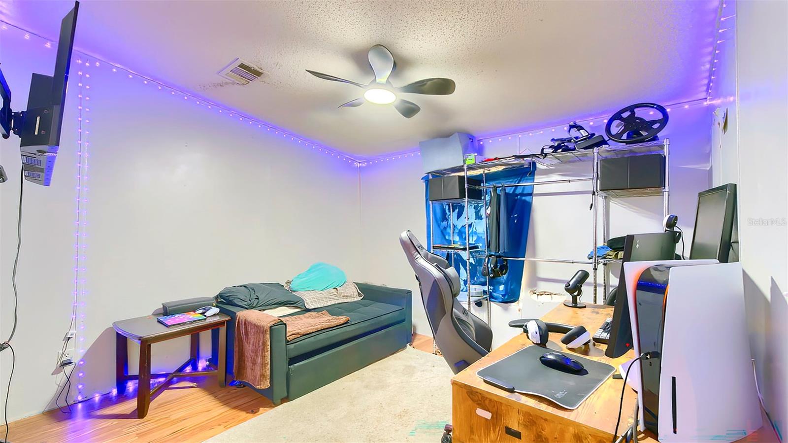 GULF HWY LAND UNIT 07 - Residential