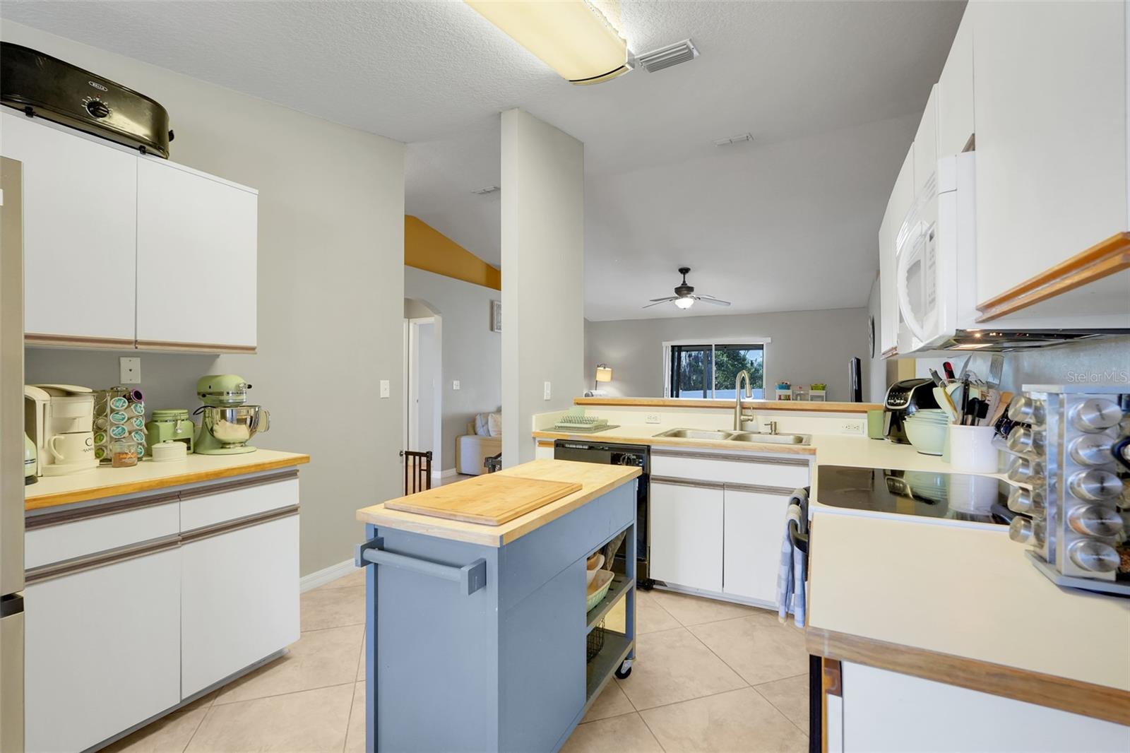 MASCOTTE BAY RIDGE SUB - Residential