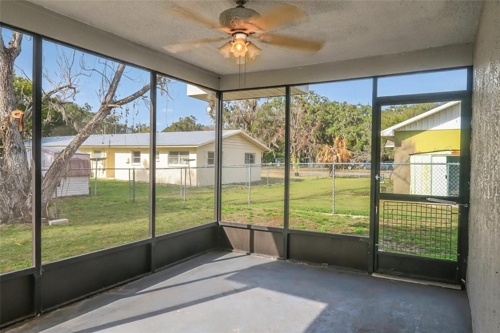 LAKEWOOD - Residential