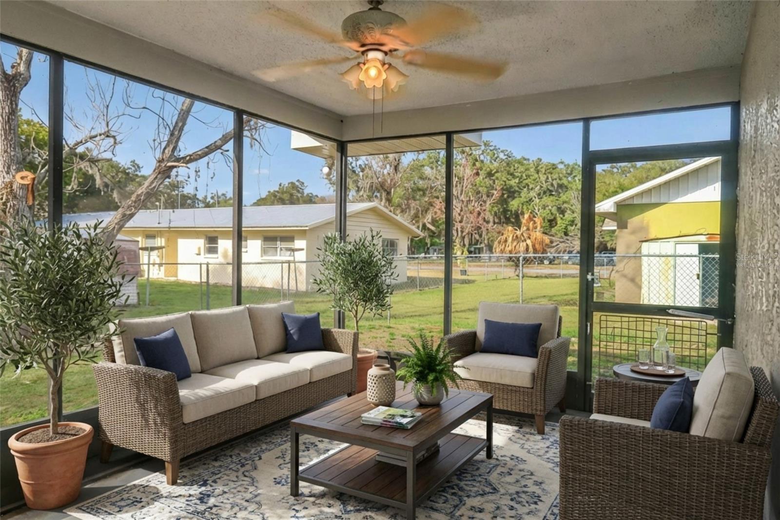 LAKEWOOD - Residential