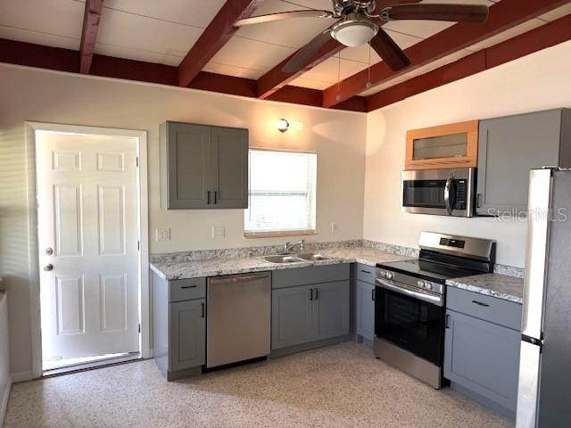 OLDSMAR COUNTRY CLUB ESTATES SEC 2 - Residential Lease