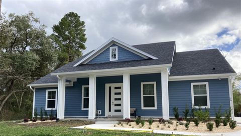 A home in WINTER SPRINGS