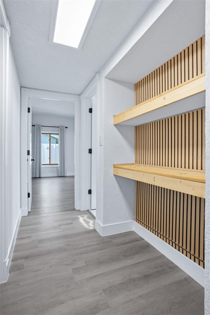 ENGLISH ESTATES UNIT 1 - Residential