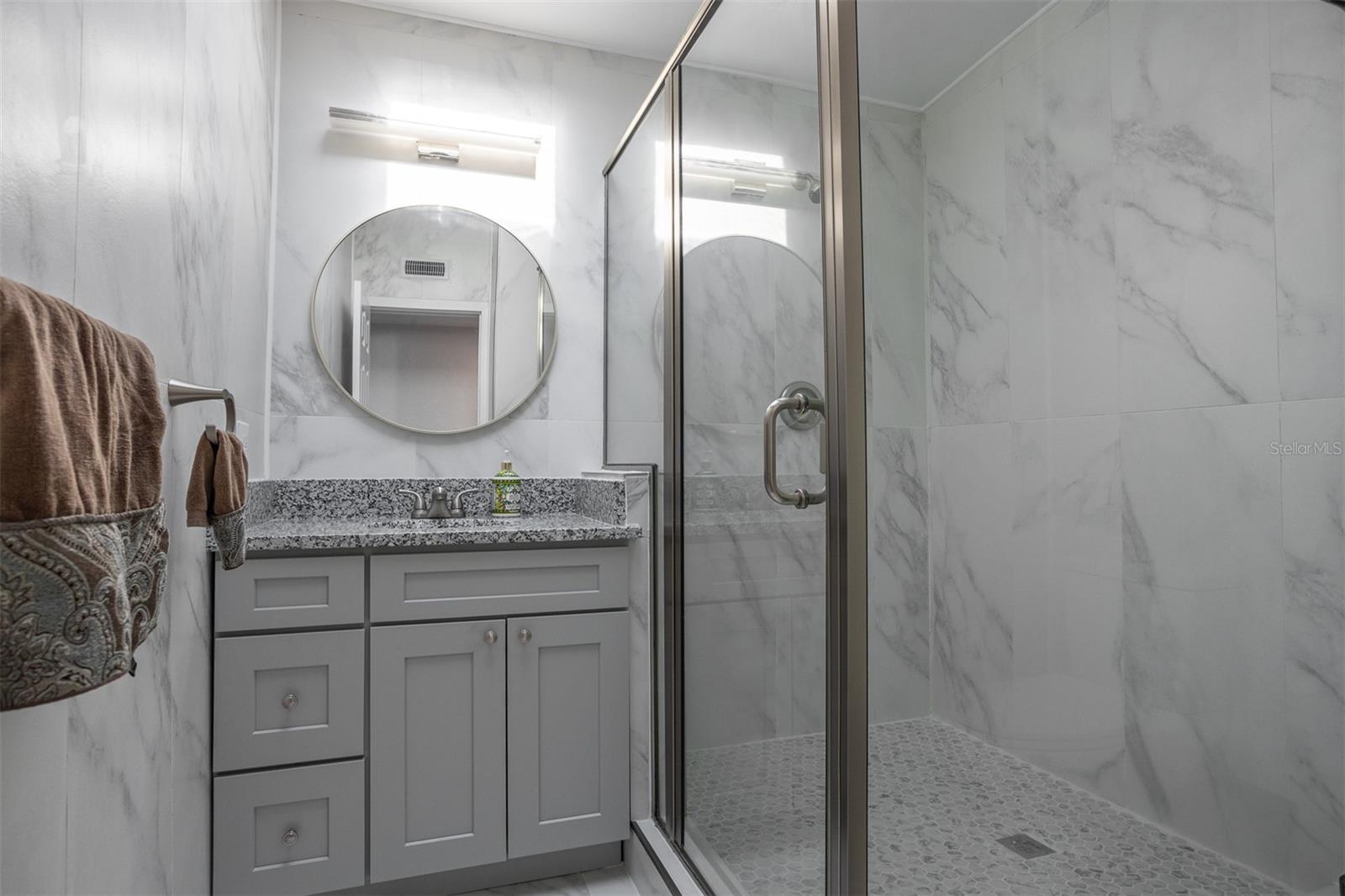 ENGLISH ESTATES UNIT 1 - Residential