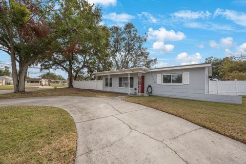 A home in SEMINOLE