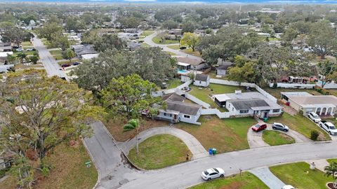 A home in SEMINOLE