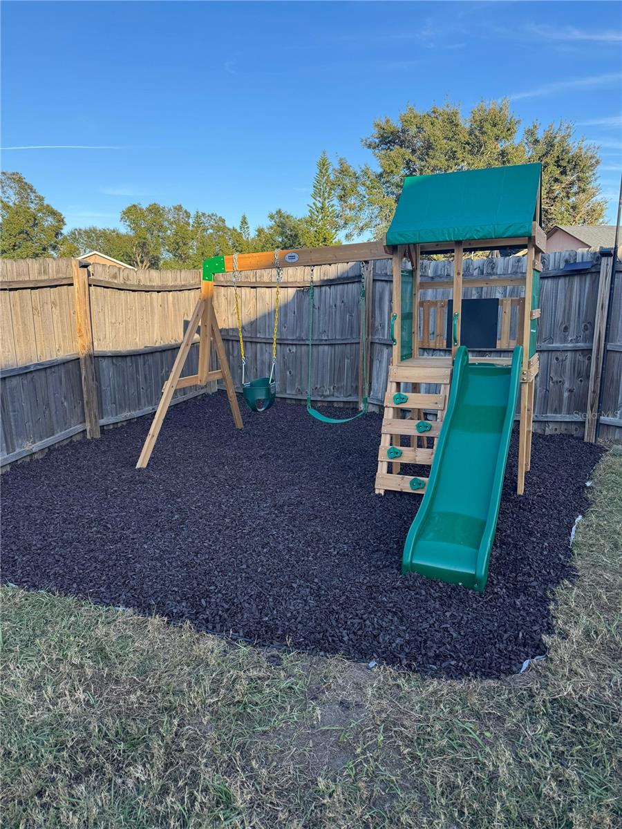 CUTTERS CORNER - Residential Lease