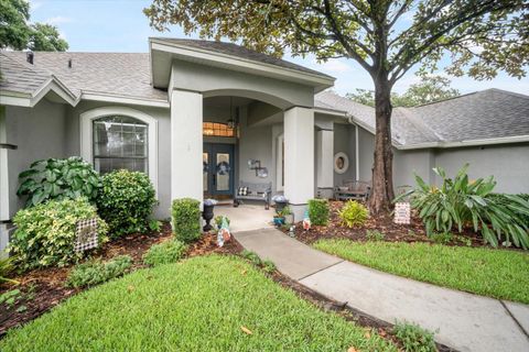 A home in VALRICO