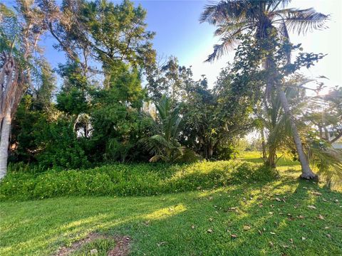 A home in BOKEELIA