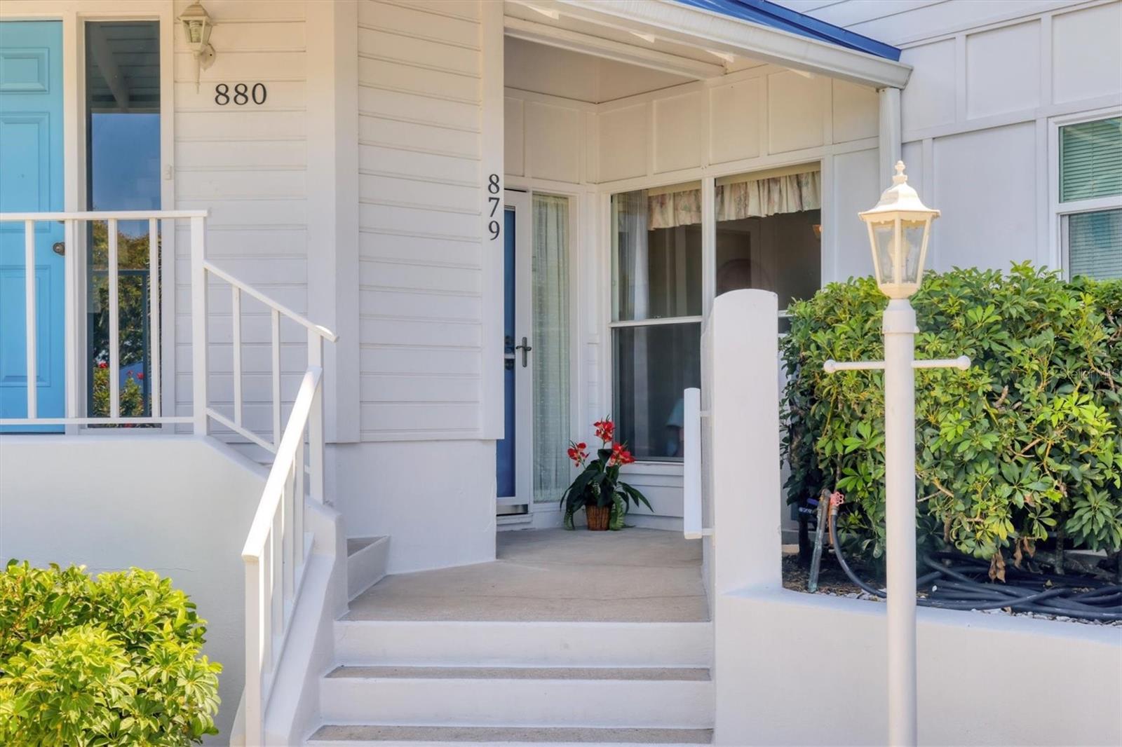 879 AUDUBON DRIVE 879
