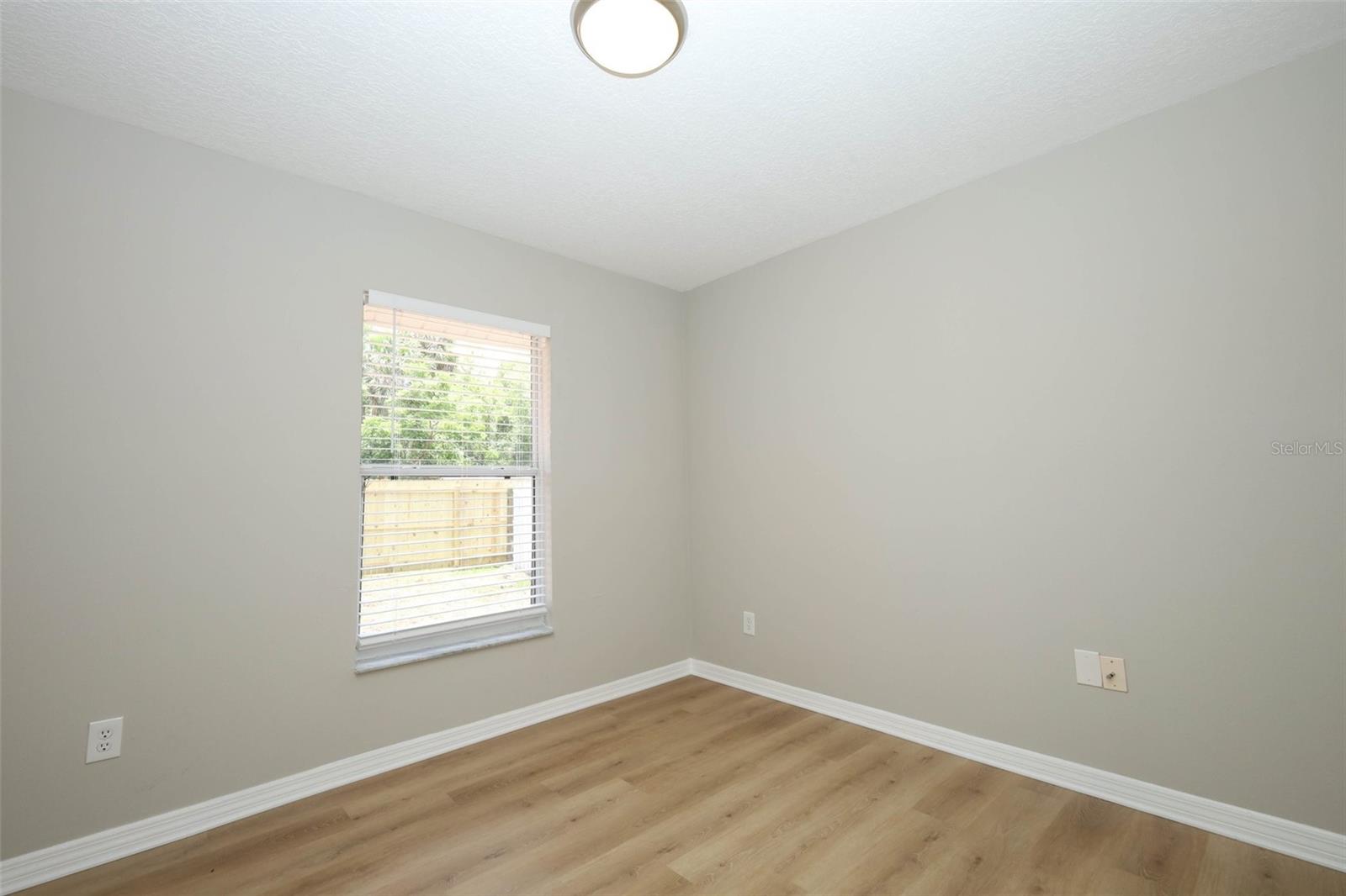 LINCOLN PARK - Residential Lease