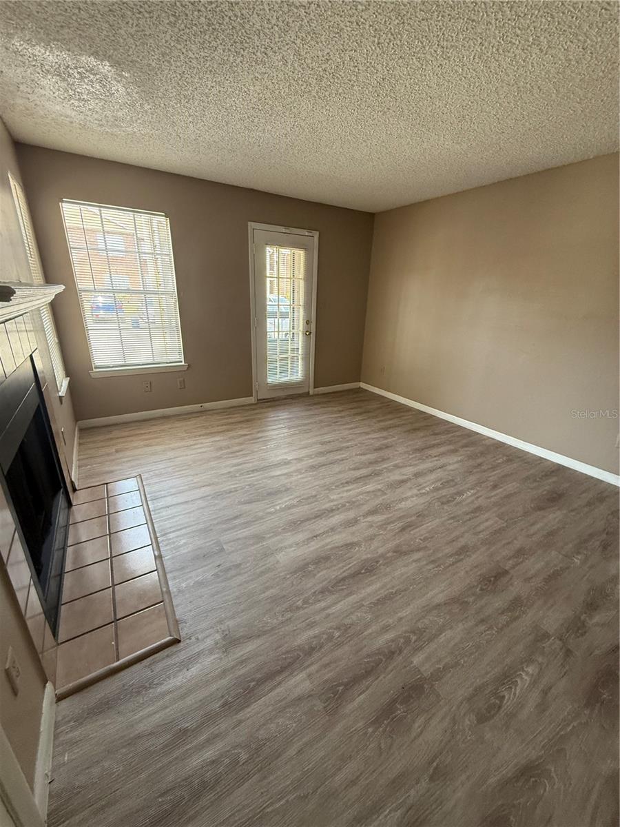 5540 DEVONBRIAR WAY 103