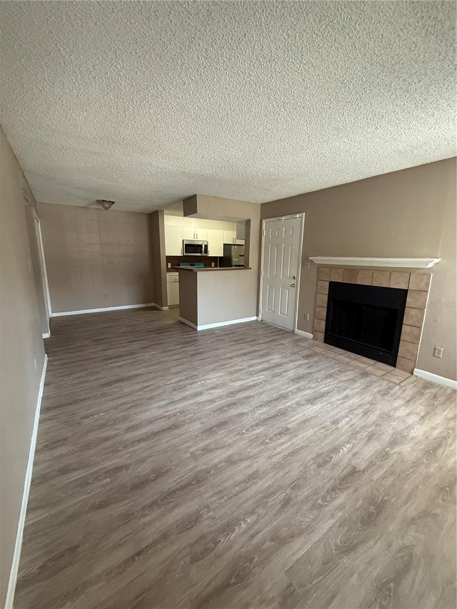 5540 DEVONBRIAR WAY 103