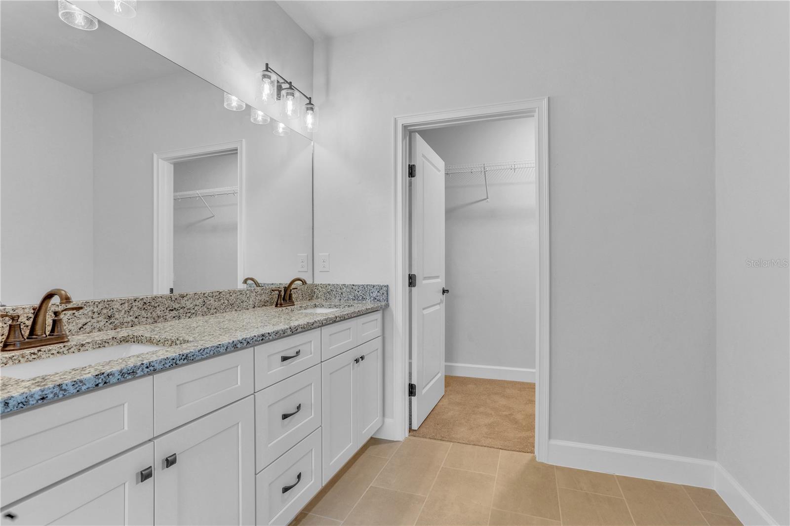 SAVANNAH STATION PH 2B PB 37 PG 95 - Residential